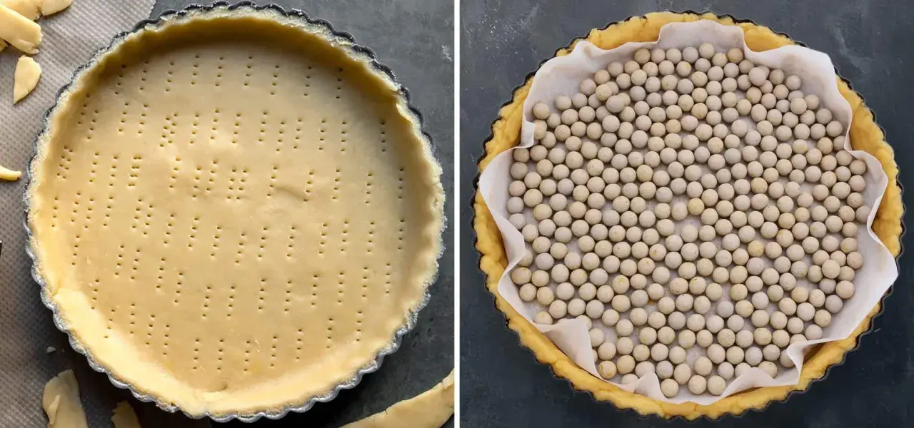 Pâte brisée dans un moule, prête pour le pré-cuisson. La deuxième image montre la pâte recouverte de papier cuisson et de billes pour le temps de cuisson pâte brisée.