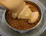 Garniture crémeuse versée sur une base croustillante. Pour une cara crakine par quoi le remplacer ?