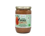 Un pot de purée d'amande complète La Vie Claire, sans sucres ajoutés. Idéal par quoi remplacer la purée d'amande dans vos recettes.