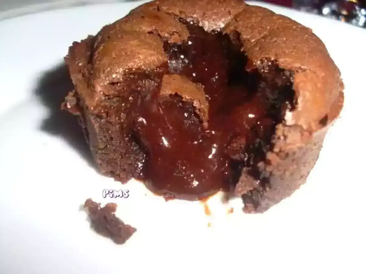 Un coulant au chocolat inratable, avec son cœur fondant et gourmand qui déborde. Un pur délice !
